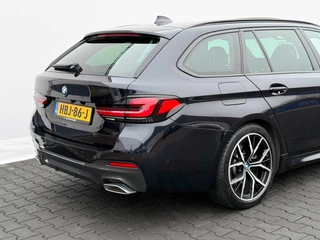 BMW 5 Serie BMW 5-serie Touring 530e M-Sport | Panoramadak | Leder | Driving Assist Prof | Trekhaak - afbeelding nr 42