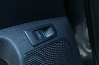 Škoda Karoq Skoda Karoq 1.5 TSI / 150 PK / DSG / Sportline / Black Edition / Virtual Cockpit / Camera / Cruise Control / Trekhaak / 19