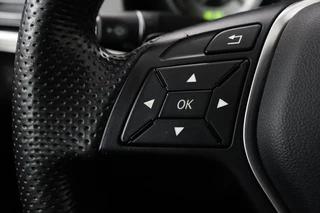 Mercedes-Benz E-Klasse Mercedes-Benz E-klasse 220 BlueTEC Avantgarde | Leder | Stoelverwarming |  Full LED | Park Assist | Navigatie | Camera | Climate control | Cruise control - afbeelding nr 14