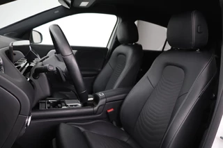 Mercedes-Benz GLA Mercedes-Benz GLA-klasse 250e Style | Adaptive cruise | Carplay |  Stoelverwarming | Camera | Half leder | Full LED | Park Assist | Widescreen | Climate control - afbeelding nr 5