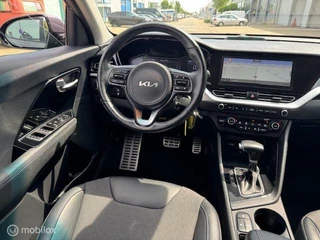 Kia Niro Kia Niro 1.6 GDi PHEV DynamicLine  / Plug-inn Hybride / volledig elektrisch rijden 65 km hierna Hybride aandrijving , Navi / Camera achter / Parkeerhulp rondom / Stoel & stuur verwarming /  fab garantie 7 jaar / 150.000km - afbeelding nr 19