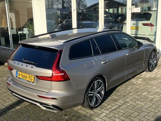 Volvo V60 Volvo V60 2.0 T4 R-Design 19''+STANDKACHEL+TREKH+H&K+CARPLAY - afbeelding nr 12