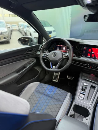 Volkswagen Golf Volkswagen Golf 2.0 TSI R 4Motion|Akrapovic|Panorama|Performance - afbeelding nr 45