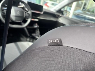 Peugeot 208 Peugeot 208 1.2 PT Allure Pack, Carplay, DAB, Clima, Navi, Cruise, Led - afbeelding nr 15