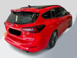 Ford Focus Ford Focus Wagon 2.3 EcoBoost ST-X Automaat 280pk! | Panoramadak | Afneembare trekhaak | Winter Pack | Standkachel | AGR-stoelen | Bang&Olufsen | Elektrische achterklep | Head up Display | Matrix LED - afbeelding nr 3