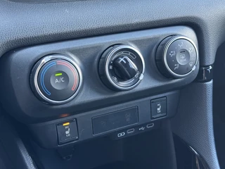 Toyota Yaris Toyota Yaris 1.5 VVT-i Style / Facelift / Apple carplay / Privacy glass - afbeelding nr 27