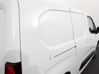 Opel Combo Opel Combo 1.5 BlueHDi 130 S&S L2 Automaat Apple Carplay / Android Auto Navigatie Trekhaak Airco Camera Cruise Control Parkeersensoren V+A DAB - afbeelding nr 6