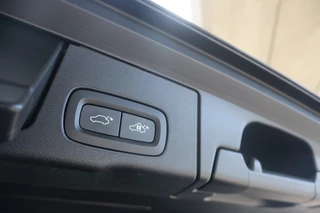 Volvo XC60 Volvo XC60 2.0 B4 Inscript. | Geen import | Schuifdak | Leer | Camera - afbeelding nr 12