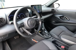 Toyota Yaris Toyota Yaris 1.5 Hybrid 130 Executive Stuur/Stoelverw/Dodehoek/PDC - afbeelding nr 6