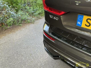 Volvo XC60 Volvo XC60 2.0 T8 Plug-in hybrid AWD R-Design / Pano / HK' - afbeelding nr 70