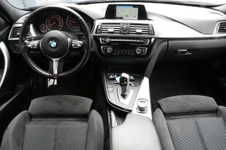 BMW 3 Serie BMW 3-serie Touring 318i |M-SPORT| Shadowline Led Stoelverw Navi Pdc Xenon Sportzetels 110000KM BJ2017 - afbeelding nr 18