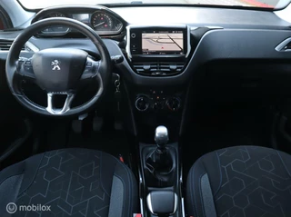 Peugeot 2008 Peugeot 2008 1.2 PT 110 PK Navigatie DonkerGlas DAB Parkeersensor - afbeelding nr 10