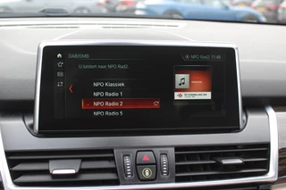 BMW 2 Serie BMW 2 Serie Active Tourer 225xe iPerformance High Executive / Panoramadak / Camera / Head-up / Leder / 18'' / Keyless / Navigatie / Stoelverwarming / DAB / Cruise Control - afbeelding nr 21