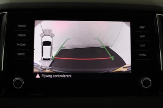 Škoda Karoq Skoda Karoq 1.0 TSI Clever Edition (PARKEERSENSOREN, CRUISE CONTROL, ACHTERUITRIJCAMERA, STOELVERWARMING, NAVIGATIE, NL-AUTO) - afbeelding nr 22