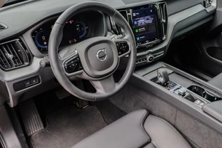 Volvo XC60 Volvo XC60 2.0 T6 Plug-in hybrid AWD Plus Bright PANORAMADAK ADAPTIVE CRUISE MEMORY - afbeelding nr 4