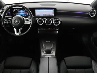 Mercedes-Benz A-Klasse Mercedes-Benz A-klasse 250e Business Solution Luxury | Leder | Stoelverwarming | Trekhaak | Camera | Navigatie | Full LED | Park Assist | Climate control | Widescreen - afbeelding nr 8