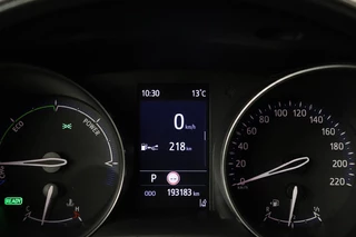 Toyota C-HR Toyota C-HR 2.0 Hybrid First Edition | 184pk | Stoelverwarming | Carplay | Adaptive cruise | Trekhaak | Camera | Navigatie | Full LED - afbeelding nr 27