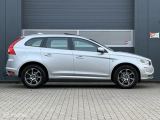 Volvo XC60 Volvo XC60 2.0 D4 FWD Geartronic-8 Summum Ocean Race /Panoramadak/Xenon/Leder/2xelek.stoel/Camera/Sensus navi/Trekhaak/Volledig Volvodealer onderhouden. - afbeelding nr 1