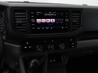 Volkswagen Crafter Volkswagen Crafter 2.0TDI L3H3 | Navigatie | Camera | Airco | Cruise | 3-Persoons - afbeelding nr 16