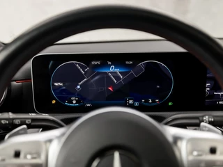 Mercedes-Benz A-Klasse (SCHUIFDAK, GROOT NAVI, LEDER/ALCANTARA, STOELVERWARMING, WIDESCREEN, SPORTSTOELEN, CAMERA, GETINT GLAS, NIEUWSTAAT) - afbeelding nr 23
