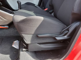 Suzuki Ignis 1.2 90pk Automaat Select | Origineel NL | Navi + Apple Carplay+Android Auto | Airco | Elek.Ramen+Spiegels | Bluetooth Carkit+Streaming | Stoelverwarming | Mistlampen | Privacy Glass | 16''lm - afbeelding nr 24