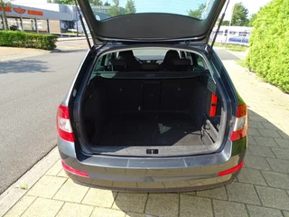 Škoda Octavia Škoda Octavia 1.0 TSI GRT ST. BNS-Automaat-Carplay/Android-Clima-Media-Pdc-Cruise - afbeelding nr 14