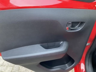 Toyota Aygo Toyota Aygo 1.0 VVT-i x-play Lm.Velgen.Camera.Airco.Electr.pakket.Apple carplay - afbeelding nr 28