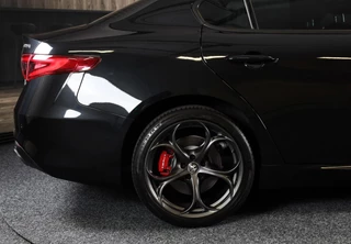 Alfa Romeo Giulia Alfa Romeo GIULIA 2.0 T GME AWD Ti 280 Pk / FACELIFT / Aut / Navi / Camera / Memory / Acc / Lane Assist / Led / 19 Inch - afbeelding nr 31