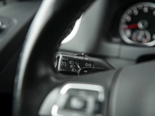 Volkswagen Tiguan Volkswagen Tiguan 1.4TSi DSG6 Cup Sport&Style | Trekhaak 1.800kg. | 2e eigenaar | Climate Control | Stoelverwarming | Parkeer pakket | Winter-pakket | Koplampsproeiers | Multifunctioneel lederen stuurwiel - afbeelding nr 41
