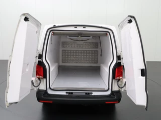 Volkswagen Transporter | Achterdeuren | Airco | 3-Persoons - afbeelding nr 4
