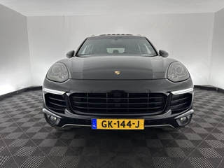 Porsche Cayenne Aut. *PANO | LUXURY-LEATHER | BI-XENON | SPORT-CHRONO | MEMORY-PACK | BOSE-SOUND | AIR-SUSPENSION | HEATED-SPORT-SEATS | NAVI-FULLMAP | DAB+ | CAMERA | SHIFT-PADDLES | TOWBAR | 21''ALU * - afbeelding nr 2