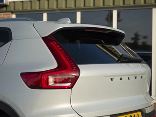 Volvo XC40 Volvo XC40 1.5 T3 Momentum Pro | Intellisafe ProLine & Surround | Audio Line | El. achterklep | Navi + Apple Carplay & Android Auto | Stoelverwarming | PDC V+A + Camera achter | Full LED | Draadloos opladen - afbeelding nr 36