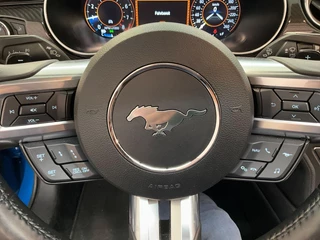 Ford Mustang Ford Mustang Convertible 5.0 V8 GT | 450pk | 7.500KM! | Volledig Dealer onderhouden EU versie (zie papieren) | Adaptive cruise control | Achteruitrijcamera - afbeelding nr 17