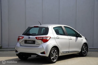 Toyota Yaris Toyota Yaris 1.5 Hybrid EXECUTIVE, 2018, Leer, Airco - afbeelding nr 2