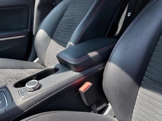 Mercedes-Benz CLA Mercedes-Benz CLA 180 122pk Automaat AMG Night Edition Plus | Origineel NL | Navi | Airco | Cruise | Led Koplampen | Pdc V+A+Assist | Licht+Regensensor | Privacy Glass | 18''lm - afbeelding nr 22
