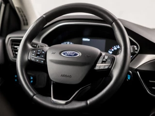 Ford Focus Automaat (APPLE CARPLAY, GROOT NAVI, STUUR/STOELVERWARMING, ADAPTIVE CRUISE, SPORTSTOELEN, CAMERA, KEYLESS, TREKHAAK, NIEUWSTAAT) - afbeelding nr 19