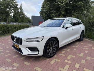 Volvo V60 Volvo V60 2.0 T6 Recharge AWD R-Design / Carplay - afbeelding nr 15