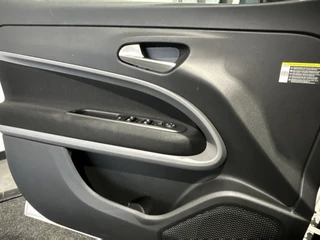 Jeep Avenger Jeep Avenger Longitude 54 kWh | Navigatie | Voorruit Verwarming | Fabrieks Garantie | | Soh (batterijcheck) 96 % - afbeelding nr 6