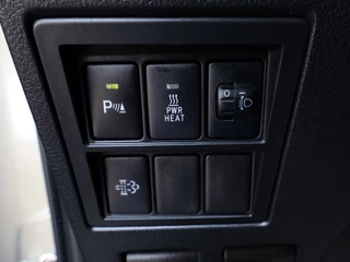 Toyota Hilux Toyota Hilux 2.8 D-4D XtraCab Professional Premium | Automaat | 3500 KG Trekg - afbeelding nr 25
