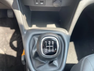 Hyundai i10 Hyundai i10 1.0i Comfort Airco, Audio, Lage km stand - afbeelding nr 21
