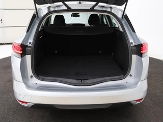 Renault Mégane Estate Renault Mégane Estate 1.3 TCe Zen | Apple Carplay | Cruise Control | Navi | DAB | LMV | Airco - afbeelding nr 9