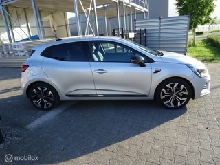 Renault Clio Renault Clio 1.6 E-Tech Hybrid 140 Luticia Intens Serie Limitee complete-auto - afbeelding nr 9