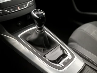 Peugeot 308 (PANORAMADAK, APPLE CARPLAY, GROOT NAVI, 360 CAMERA, LEDER, SPORTSTOELEN, ADAPTIVE CRUISE, GETINT GLAS, TREKHAAK, LANE ASSIST, NIEUWSTAAT) - afbeelding nr 11