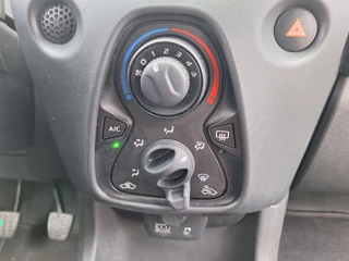 Toyota Aygo Toyota Aygo 1.0 VVT-i X-Fun 5Drs /Airco/Led/Garantie - afbeelding nr 18