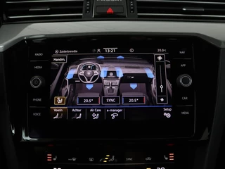 Volkswagen Passat Volkswagen Passat 1.4 TSI PHEV GTE | Stoelverwarming | Camera |  Adaptive cruise | Matrix LED | Massage | Carplay | Navigatie | Side Assist - afbeelding nr 22