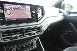Volkswagen Polo Volkswagen Polo 1.0 TSI 95pk Highline | PanoramaDak | Led | Climatecontrol | Carplay | - afbeelding nr 7