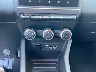 Renault Clio Renault Clio 1.0 TCe 90 Equilibre Navi - afbeelding nr 24