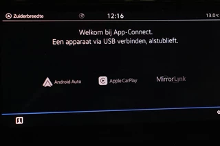 Volkswagen Passat Volkswagen Passat 1.5 TSI R Line | Stoelverwarming | Matrix LED |  Adaptive cruise | Carplay | Leder/Alcantara | Navigatie | Parkeerhulp - afbeelding nr 17