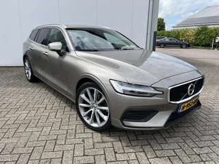 Volvo V60 Volvo V60 2.0 T4 Mom.|ACC|PAS V/A|Blis|19