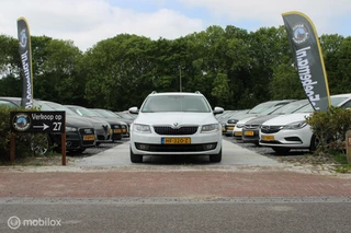 Škoda Octavia Skoda Octavia Combi 1.4 TSI Businessline AUTOMAAT TREKHAAK CAMERA - afbeelding nr 21